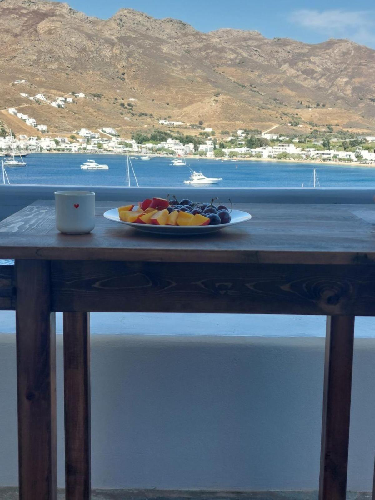Amfitriti Serifos Livadi  Eksteriør bilde